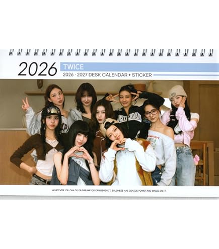 Amazon.co.jp: TWICE トゥワイス グッズ 大判 壁掛け カレンダー 2026